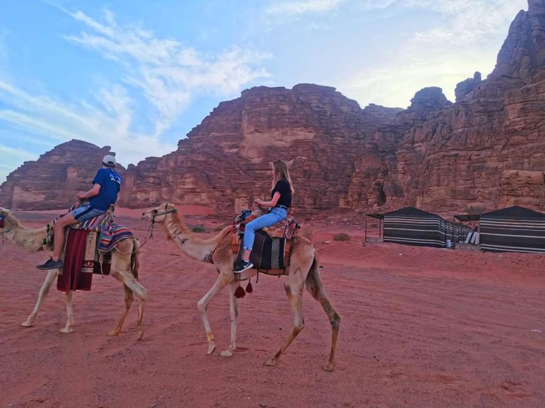 Rum Titanic Camp Wadi Rum Exterior foto